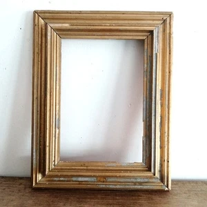 Vintage Solid Wood Gold Distressed 7. 5 X 5.5 Inch Picture Frame Props Art - Picture 1 of 11