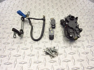 2008 08 09 Kawasaki Concours 1400 ZG1400 OEM TPS Throttle Sensors Actuator Lot - Image 1 of 4