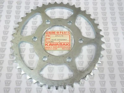 Piñón trasero Kawasaki NOS NUEVO 42041-111 41T F5 F9 Big Horn Foto 1 de 4