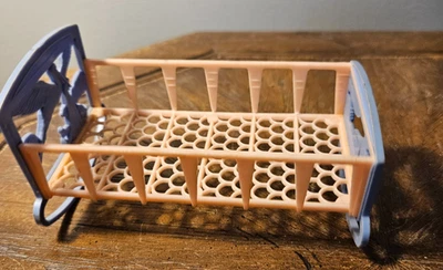 Cuna vintage para casa de muñecas Thomas Toys Foto 1 de 3