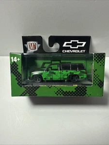 New 2025 M2 Machine Auto Thenics R100 1992 Chevrolet C1500 SS 454 Green Camo - Picture 1 of 3