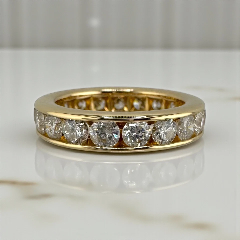 Banda de eternidad de diamantes vintage de oro amarillo de 14 quilates de 2,85 CTW con conjunto de canales talla 6 5,55 g Foto 1 de 4