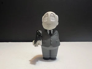 Funko Mystery Minis Horror Classics Alfred Hitchcock Black & White Mini Figure - Picture 1 of 5