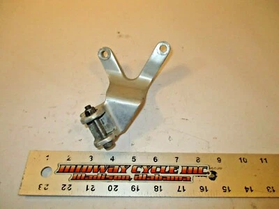 YAMAHA YZF1000 ЗАДНИЙ ЛЕВЫЙ ПОДНОЖКИ PEG 4SV-27430-00-00 YZF1000R 1000R YZF 1000 лм - Изображение 1 из 4