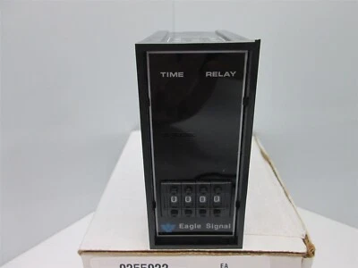 Eagle Signal DG203A6 Electronic Timer 1/8 DIN MTG 120VAC - Image 1 of 3