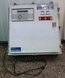 Square D RTU-PAK con terminale e membrana interfaccia operatore XBT-P021010 usato - Foto 1 di 3