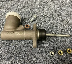 Clutch Pedal Master Cylinder 90/110/130 V8 2.5 Petrol Diesel Tdi Td5 Tdci - Picture 1 of 6