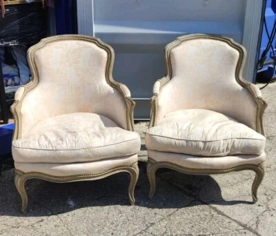 Paire de fauteuils bergère à la reine louis XV Athentiques d'epoque - Photo 1/4