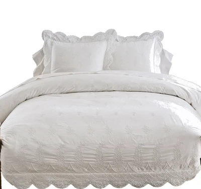 Pottery Barn HEIRLOOM EMBROIDERED Duvet King/Cal King & 2 King Shams, White, NWT - Image 1 of 4