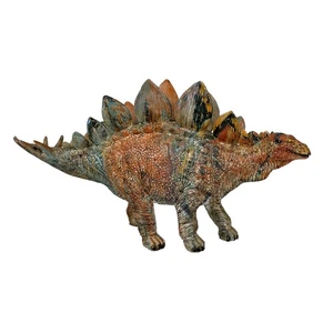 Statua Stegosauro Colorata - Decorazione Dinosauro Dettagliata 7,5" per Casa o Ufficio - Foto 1 di 4