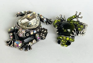 Lot of 2 Rhinestone Frog Stretch Statement Rings - Picture 1 of 4