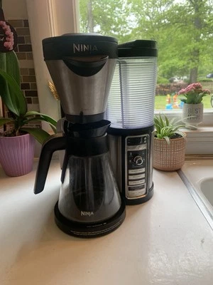 Cafetera Ninja Auto-iQ con jarra de vidrio CF080A-69 Foto 1 de 4