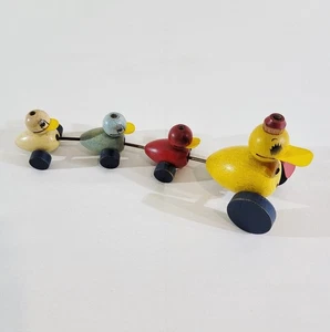 Vintage Fisher Price Pull Kids Toy Wooden Ducks In A Row Train Family Wood - Picture 1 of 6