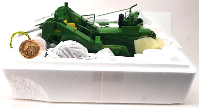 NIB John Deere 4020 Tractor w/ 237 Corn Picker 1/16 Ertl Precision Classics #14 - Image 1 of 4