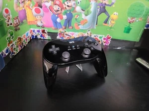 Official Nintendo Wii Black Classic Pro Controller OEM Tested Wii U RVL-005 WC32 - Picture 1 of 3
