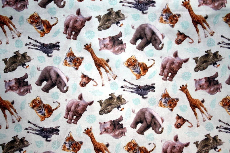 LINDOS ANIMALES BEBÉ EN VERDE CLARO DE ELIZABETH'S STUDIOS - TELA 100% ALGODÓN Foto 1 de 4