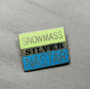 Snowmass CO Colorado Silver NASTAR Novelty Lapel Hat Jacket Pin - Picture 1 of 2