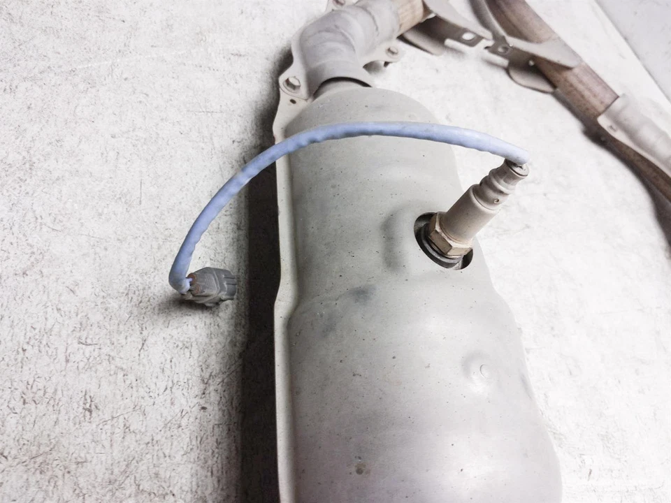 2005-2014 Subaru Outback Converter Pipe Oxygen Sensor - 22690Aa68a - Image 1 of 4