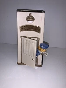 Fritz & Floyd FF Ceramic Police Station Vase - Picture 1 of 6