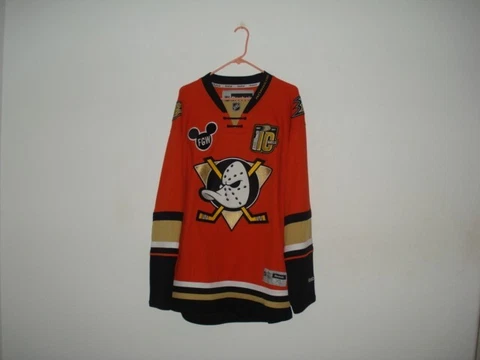 Anaheim Mighty Ducks Disney Anniversary 2007 Stanley Cup Patch XL Orange Jersey Cover