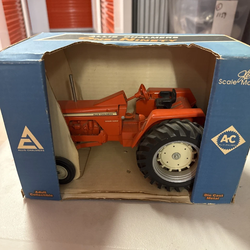 Allis Chalmers 190 Tractor Wide Front Scale Models 1:16 NIB One-Ninety - Image 1 of 4
