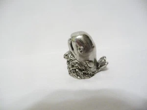 THIMBLE VINTAGE PEWTER A WHALE LEAPING OUT OF THE WATER - Picture 1 of 5