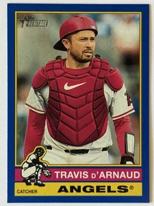 2025 Topps Heritage - High Number SP Travis d'Arnaud #458 Blue Parallel - Picture 1 of 2