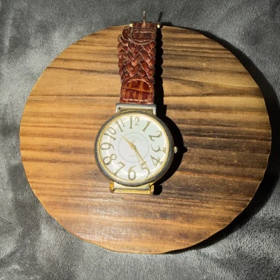 Кварцевые часы Wrangler 42 мм золотистый цвет нержавеющая сталь бриллиантовая огранка кристалл кожа - Изображение 1 из 4