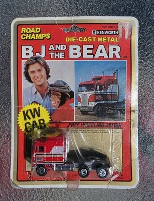 Camión de cabina BJ and the Bear Kenworth KW 1981 Road Champs nuevo en caja en tarjeta de colección Foto 1 de 4