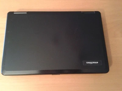 Laptop Notebook 15,6 Zoll eMachines E725 mit kleinem Defekt - Bild 1 von 4