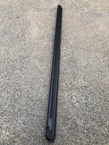 HONDA CR-V FRONT RIGHT DOOR WINDOW INNER WEATHERSTRIP SEAL OEM 2023 - 2025 - Picture 1 of 6