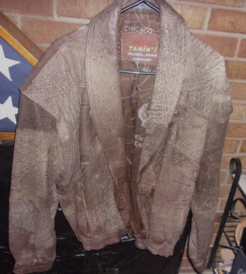 PELLE TANIN'I КОРИЧНЕВАЯ КОЖАНАЯ КУРТКА / ПАЛЬТО MILANO - PARIS - MUHCHEN БОЛЬШОЙ - Изображение 1 из 3