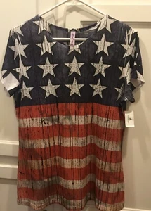 Disney Parks Women’s Sz XL NEW American Flag Distressed Frontier Land Top NWT - Picture 1 of 5