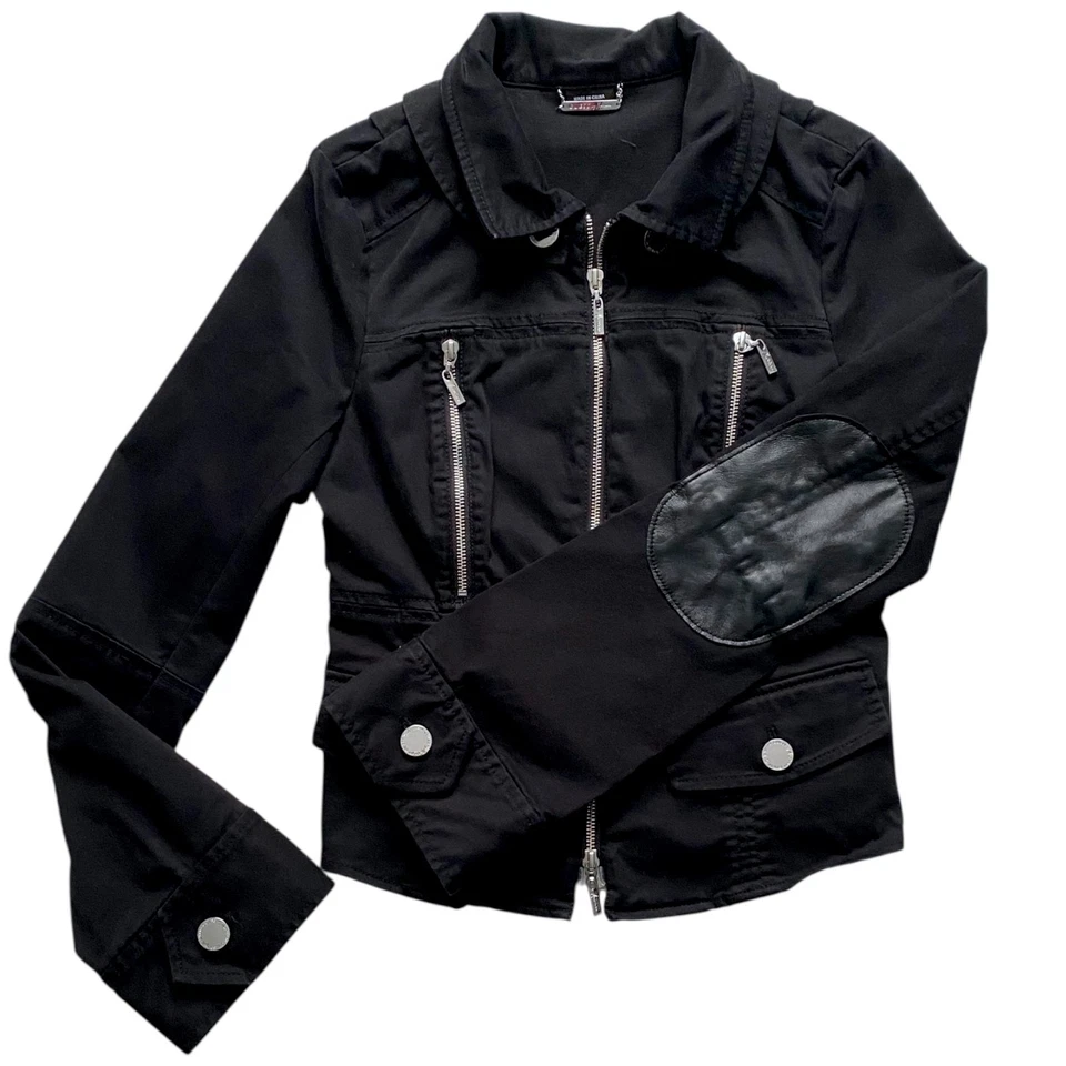 Chaqueta de motociclista Guess by Marciano para mujer con cremallera completa recortada negra plateada talla pequeña Foto 1 de 4