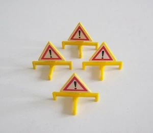 PLAYMOBIL (G1212) POMPIERS - Lot 4 Triangles Signalisation 3181 3182 3935 4036 - Imagen 1 de 1