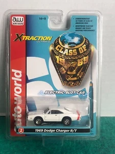 Auto World 1969 Dodge Charger R/T White R27 HO Slot Car SC343 - Foto 1 di 2