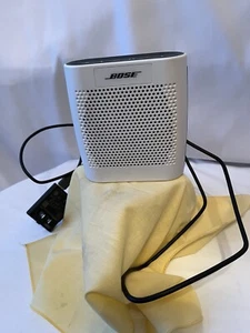 Bose SoundLink Color Portable Bluetooth Speaker (White) - Nice Condition! - Picture 1 of 2