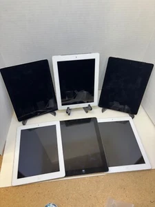 Lot/Bundle of Apple iPad 3rd Gen , Wi-Fi - Black/White *FOR PARTS* - Picture 1 of 6