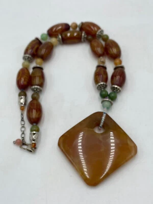 Collar vintage? Colgante de cuentas de piedra tono ámbar ágata declaración Estate Find Foto 1 de 4