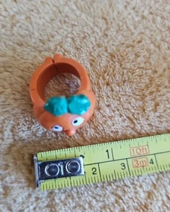 Anello in plastica regolabile con zucca Halloween Russ vintage anni 90 - Foto 1 di 6