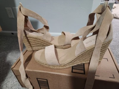 Tacones de cuña Aldo Nude Larieven para mujer talla 8 Foto 1 de 4