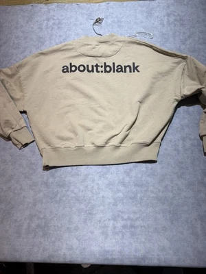 About:Blank - Sudadera Cuello Redondo Excelente Estado Talla Grande Foto 1 de 4