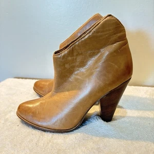 Donald J Pliner Womens Size 6 DMSX Leather Brown Ivy Ankle Booties Cone Heel - Picture 1 of 7