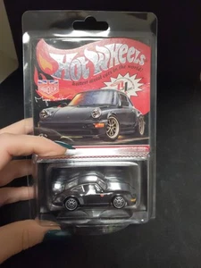 #1967 Hot Wheels 2019 RLC Red Line Club Exclusive Black Porsche 964 Walker E7 - Bild 1 von 2