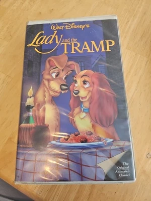Lady & The Tramp VHS Clamshell Walt Disney Classic - Image 1 of 3