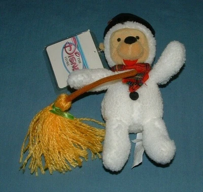 TIENDA DISNEY: MINI WINNIE THE POOH MUÑECO DE NIEVE 8" BOLSA DE FRIJOLES PELUCHE - EXCELENTE COND. Con etiqueta Foto 1 de 2