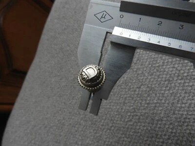 ANCIEN BOUTON POIGNEE EN BRONZE ARGENTE POUR TIROIR MEUBLE COMMODE BOITE PORTE - Photo 1/4