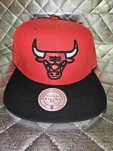 Chicago Bulls NBA Mitchell & Ness Rojo y Negro Ajustable Snapback Gorra Sombrero - Imagen 1 de 5