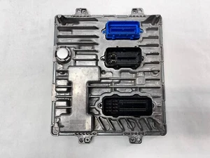 17-22 GMC SILVERADO SIERRA 2500 3500 DURAMAX 6.6L ENGINE BRAIN BOX OEM - Picture 1 of 3