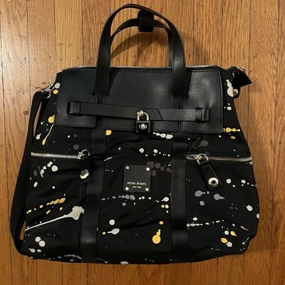 Henri Bendel Jetsetter Mochila Convertible Salpicaduras Negro Usado en Excelente Condición Bolso Monedero  Foto 1 de 4